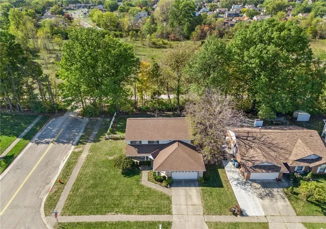 Photo 2 of Single family home for sale at 8807 Deer Valley Dr, Dayton, OH 45424 | MLS# 969060 | Listing updated on 2026-10-04