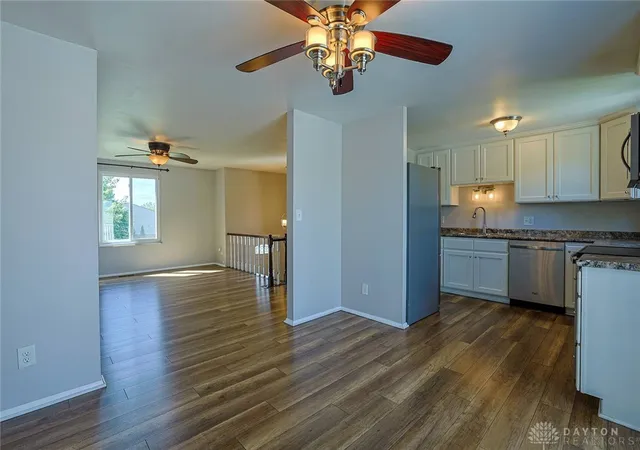 Photo 4 of Single family home for sale at 1403 Moondust Ct, Miamisburg, OH 45342 | MLS# 968959 | Listing updated on 2026-10-03