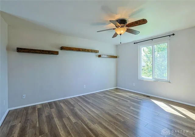 Photo 3 of Single family home for sale at 1403 Moondust Ct, Miamisburg, OH 45342 | MLS# 968959 | Listing updated on 2026-10-03