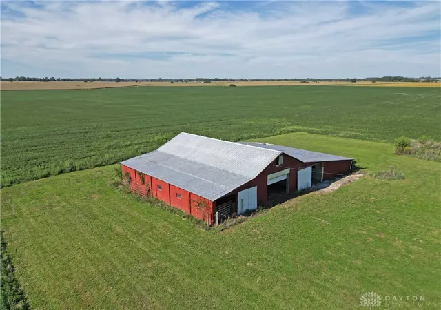 Photo 4 of Single family home for sale at 7001 Neil Rd, London, OH 43140 | MLS# 969125 | Listing updated on 2026-09-17