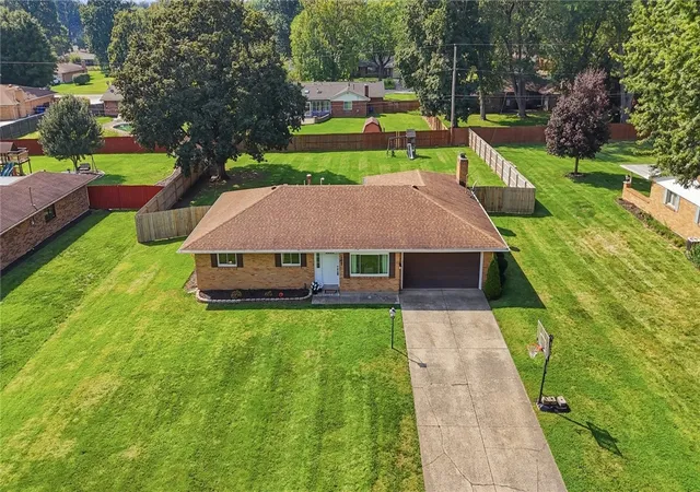 Photo 2 of Sale Pending at 2825 Walford Dr, Dayton, OH 45440 | MLS# 968870 | Listing updated on 2026-09-26