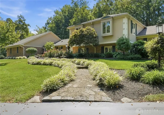 Photo 1 of Single family home for sale at 6320 Tomahawk Trl, Dayton, OH 45459 | MLS# 968970 | Listing updated on 2026-09-18