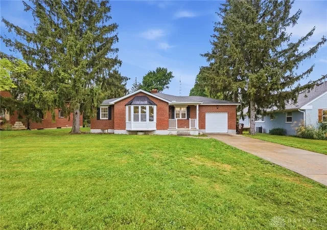 Photo 1 of Single family home for sale at 5 Marchester Dr, Dayton, OH 45429 | MLS# 969113 | Listing updated on 2026-09-24