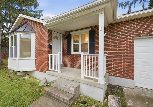 Photo 2 of Single family home for sale at 5 Marchester Dr, Dayton, OH 45429 | MLS# 969113 | Listing updated on 2026-09-24