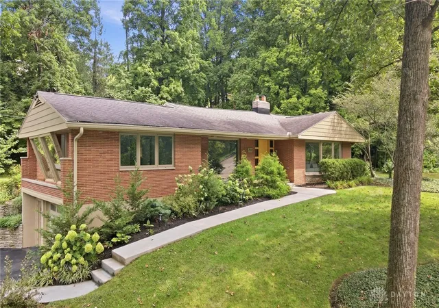 Photo 2 of Single family home for sale at 751 Laurelwood Rd, Dayton, OH 45419 | MLS# 968491 | Listing updated on 2026-09-28