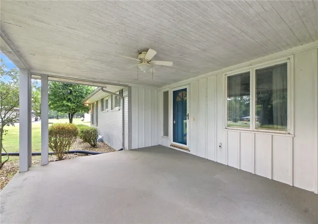 Photo 4 of Sale Pending at 109 Edgewood Dr, Eaton, OH 45320 | MLS# 969090 | Listing updated on 2026-09-29