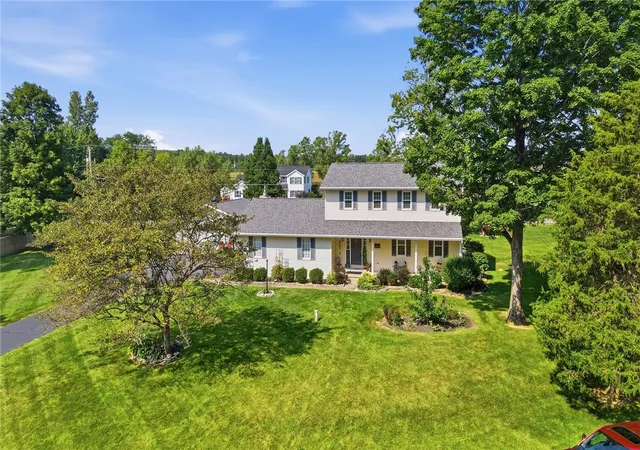 Photo 2 of Sale Pending at 1667 Bending Tree Dr, New Carlisle, OH 45344 | MLS# 967803 | Listing updated on 2026-09-27