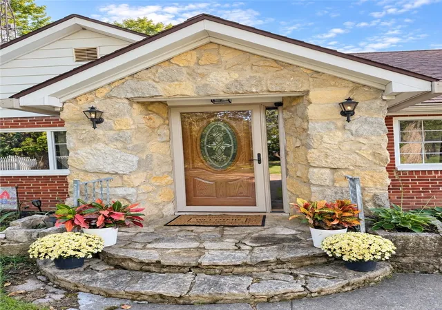 Photo 3 of Sale Pending at 237 S State, Verona, OH 45378 | MLS# 969199 | Listing updated on 2026-09-20