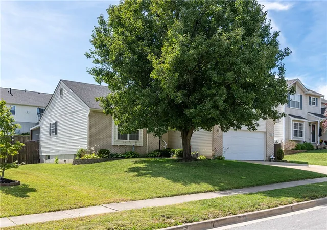 Photo 2 of Single family home for sale at 436 Thompson Dr, Fairborn, OH 45324 | MLS# 968465 | Listing updated on 2026-09-18