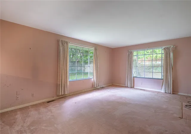 Photo 2 of Single family home for sale at 21 Lynn Rae Cir, Dayton, OH 45458 | MLS# 969005 | Listing updated on 2026-09-18