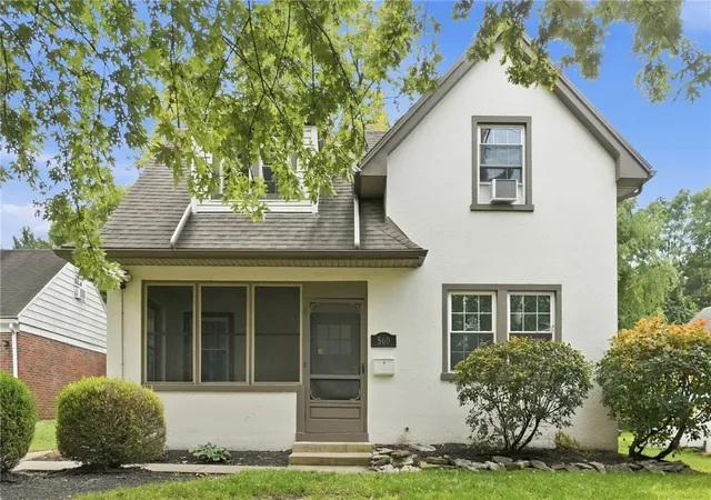 Photo 1 of Single family home for sale at 560 Irving Ave, Oakwood, OH 45409 | MLS# 969193 | Listing updated on 2026-09-25