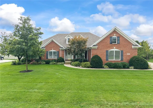 Photo 1 of Sale Pending at 2730 Meadowpoint Dr, Troy, OH 45373 | MLS# 969219 | Listing updated on 2026-09-20