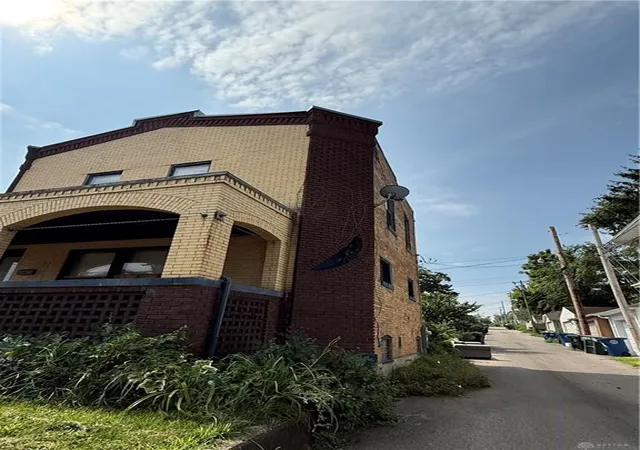 Photo 3 of Single family home for sale at 916 Lorain Ave, Dayton, OH 45410 | MLS# 969283 | Listing updated on 2026-09-19