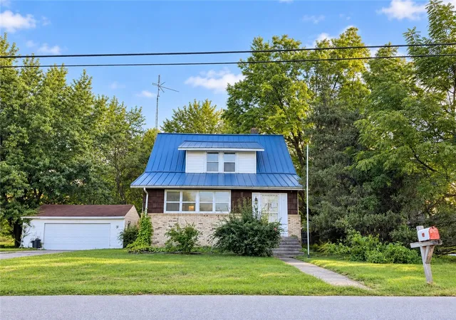 Photo 3 of Single family home for sale at 301 Shawnee Rd, Cridersville, OH 45806 | MLS# 969289 | Listing updated on 2026-09-24