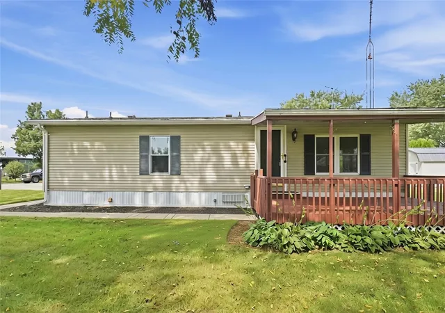 Photo 3 of Single family home for sale at 400 North, Medway, OH 45341 | MLS# 969291 | Listing updated on 2026-10-07