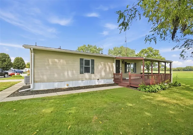 Photo 3 of Single family home for sale at 400 North, Medway, OH 45341 | MLS# 969291 | Listing updated on 2026-10-07