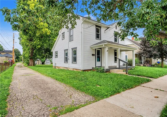 Photo 2 of Single family home for sale at 722 W Franklin St, Troy, OH 45373 | MLS# 969263 | Listing updated on 2026-09-19