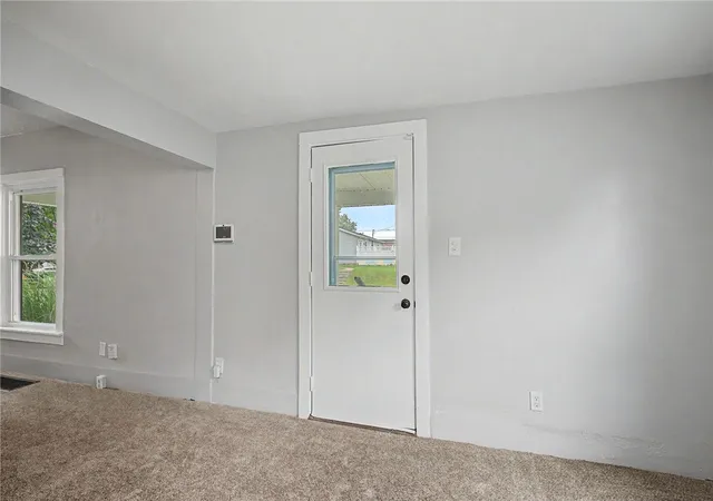Photo 4 of Single family home for sale at 722 W Franklin St, Troy, OH 45373 | MLS# 969263 | Listing updated on 2026-09-19