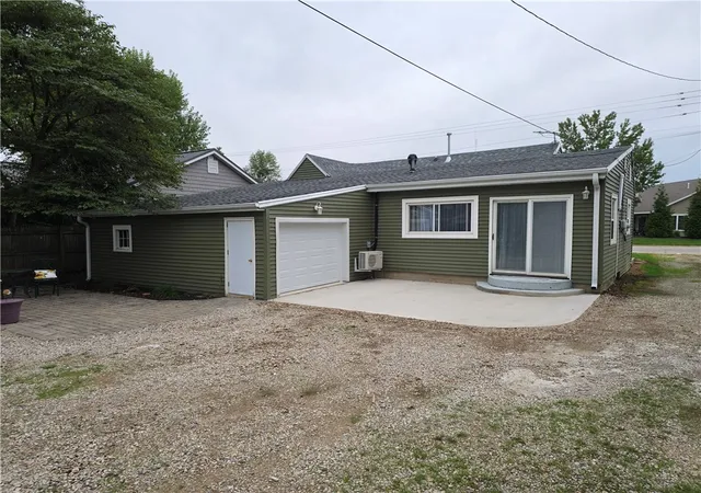 Photo 3 of Single family home for sale at 245 Fort Jefferson Ave, Greenville, OH 45331 | MLS# 969293 | Listing updated on 2026-09-19