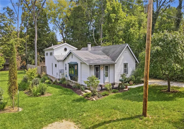 Photo 3 of Single family home for sale at 325 N High St, Yellow Springs, OH 45387 | MLS# 967280 | Listing updated on 2026-09-24