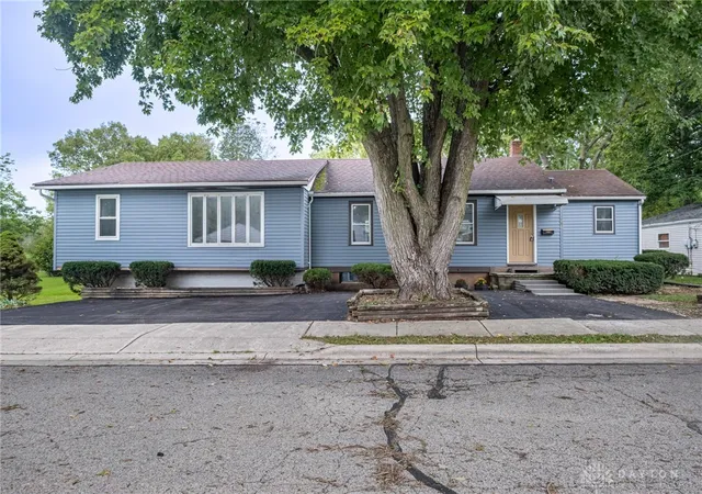 Photo 1 of Single family home for sale at 940 Chestnut St, Xenia, OH 45385 | MLS# 969309 | Listing updated on 2026-10-05
