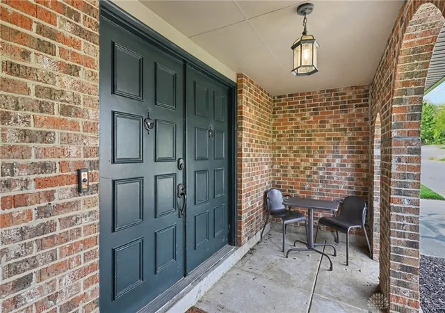 Photo 4 of Sale Pending at 3849 Winthrop Dr, Beavercreek, OH 45431 | MLS# 969301 | Listing updated on 2026-10-07