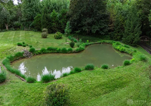 Photo 2 of Mansion for sale at 1060 Hidden Ridge Ln, Dayton, OH 45459 | MLS# 969321 | Listing updated on 2026-09-21