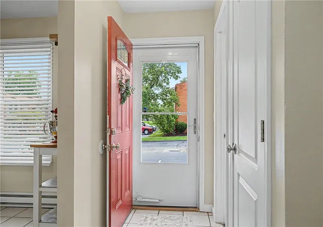 Photo 3 of Condo for sale at 4531 Bonita Dr #110, Middletown, OH 45044 | MLS# 969370 | Listing updated on 2026-09-22
