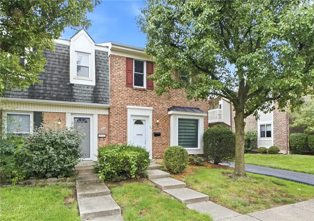 Listing Photo 1 - Condo for sale in building located at 95 W Van Lake Dr, Vandalia, OH 45377 - Unit #
