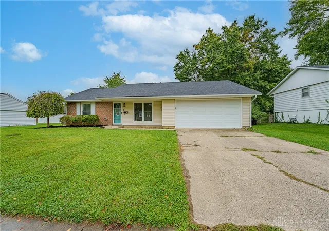 Photo 1 of Sale Pending at 424 Gregory Ct, Lebanon, OH 45036 | MLS# 969403 | Listing updated on 2026-09-24