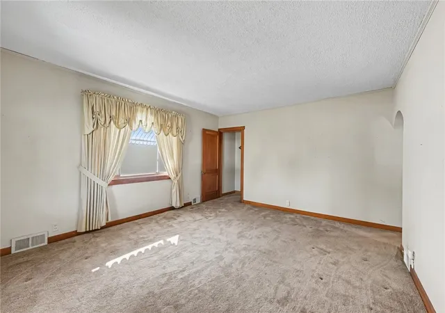 Photo 4 of Sale Pending at 117 W Hill St, Pleasant Hill, OH 45359 | MLS# 969359 | Listing updated on 2026-09-24