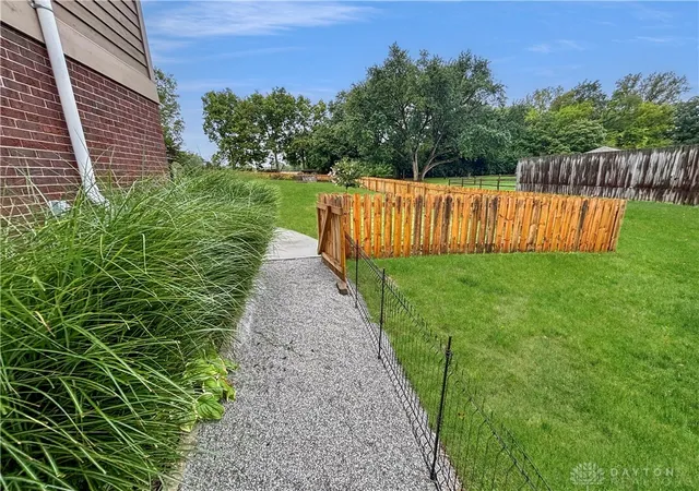 Photo 40 of Single family home for sale at 6800 Curtwood Dr, Tipp City, OH 45371 | MLS# 969395 | Listing updated on 2026-10-02