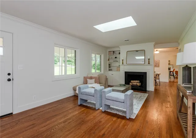 Photo 3 of Single family home for sale at 674 Garden Rd, Oakwood, OH 45419 | MLS# 969210 | Listing updated on 2026-09-28