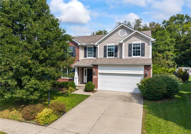 Photo 1 of Single family home for sale at 230 Bailey Ln, Springboro, OH 45066 | MLS# 968582 | Listing updated on 2026-10-03