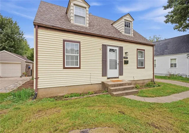 Photo 3 of Single family home for sale at 2019 E Bataan Dr, Dayton, OH 45420 | MLS# 969466 | Listing updated on 2026-09-24