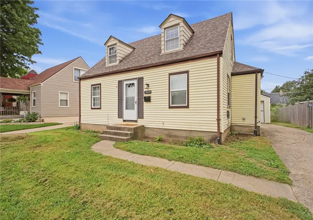 Photo 4 of Single family home for sale at 2019 E Bataan Dr, Dayton, OH 45420 | MLS# 969466 | Listing updated on 2026-09-24