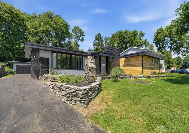 Photo 2 of Single family home for sale at 518 Kensington St, Middletown, OH 45044 | MLS# 969470 | Listing updated on 2026-09-22