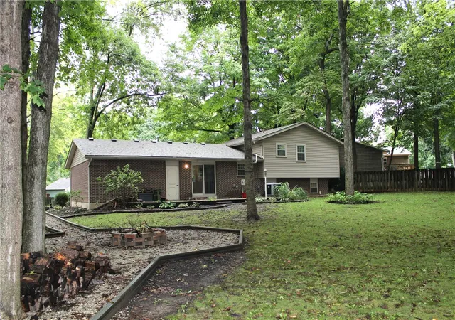 Photo 3 of Single family home for sale at 16 Kiowa Ct, Tipp City, OH 45371 | MLS# 969360 | Listing updated on 2026-09-25