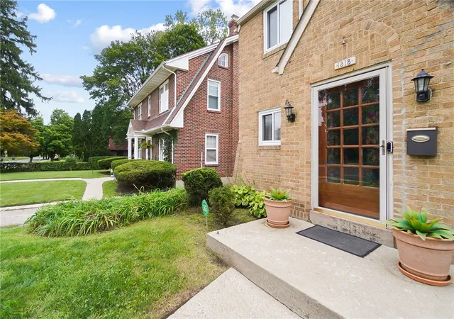 Photo 3 of Single family home for sale at 1318 Princeton Dr, Dayton, OH 45406 | MLS# 969428 | Listing updated on 2026-09-26
