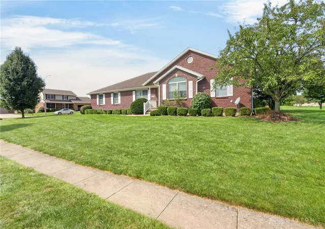 Photo 3 of Single family home for sale at 2444 Savanna Pl, Sidney, OH 45365 | MLS# 969486 | Listing updated on 2026-09-27