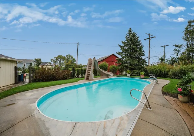 Photo 3 of Single family home for sale at 223 Western Ave, Brookville, OH 45309 | MLS# 969391 | Listing updated on 2026-09-29