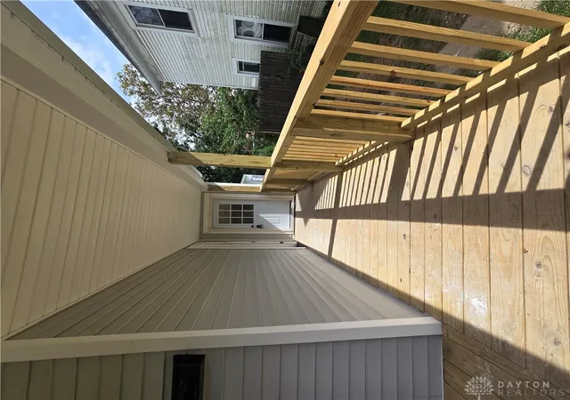 Photo 3 of Single family home for sale at 32 S Florence St, Springfield, OH 45505 | MLS# 969502 | Listing updated on 2026-09-22