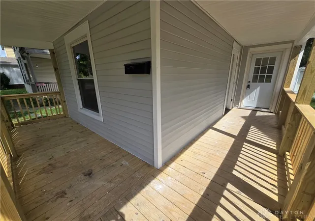 Photo 4 of Single family home for sale at 32 S Florence St, Springfield, OH 45505 | MLS# 969502 | Listing updated on 2026-09-22
