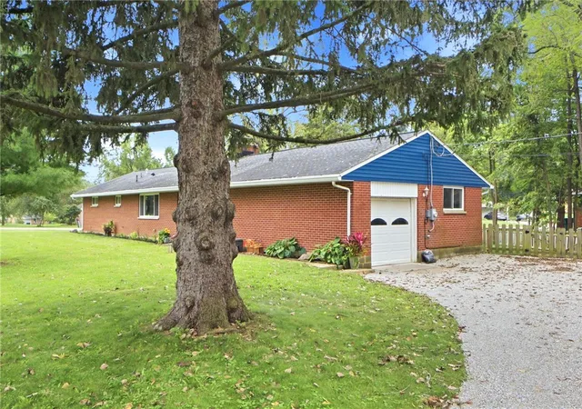 Photo 3 of Sale Pending at 2035 Turnbull Rd, Beavercreek, OH 45431 | MLS# 969235 | Listing updated on 2026-09-26