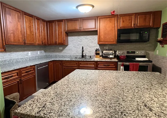 Photo 3 of Single family home for sale at 734 W Martindale Rd, Englewood, OH 45322 | MLS# 967580 | Listing updated on 2026-10-06