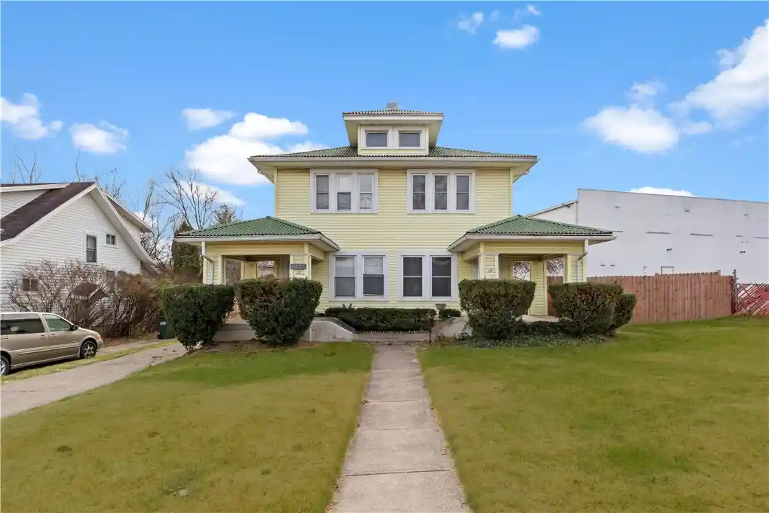 Listing Photo 1 - Condo for sale in 18 Redwood Ave located at 18 Redwood Ave, Dayton, OH 45405 - Unit 18 Redwood Ave