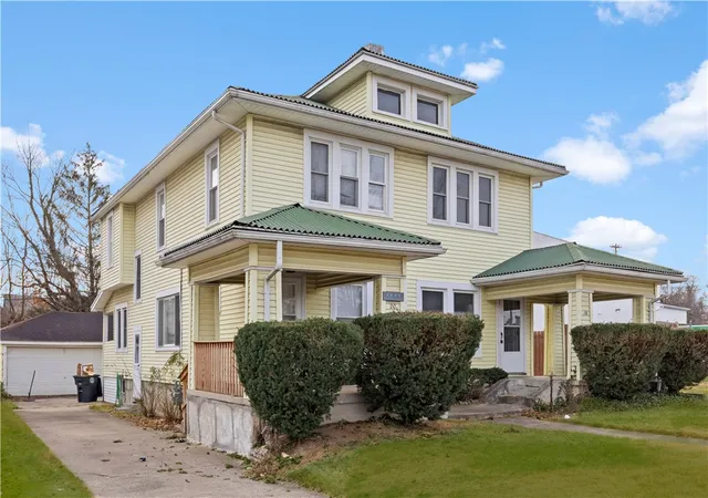 Listing Photo 3 - Condo for sale in building located at 18 Redwood Ave, Dayton, OH 45405
