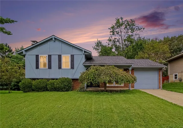 Photo 1 of Single family home for sale at 245 Evergreen Dr, Springboro, OH 45066 | MLS# 969479 | Listing updated on 2026-10-21