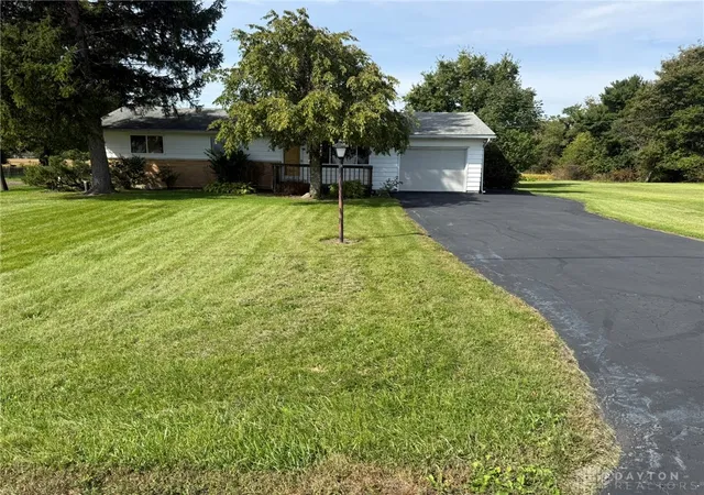 Single family home for sale at 1571 Clayton Rd, Brookville, OH 45309 | MLS# 970147