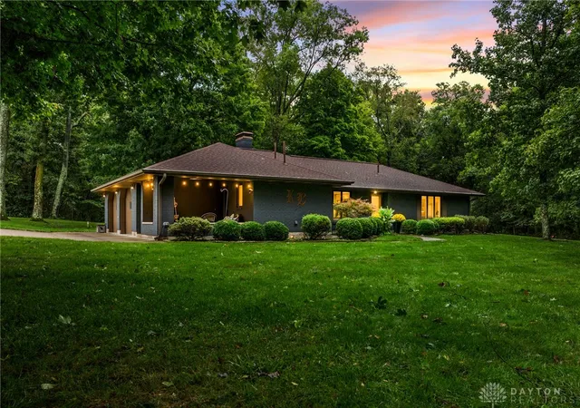 Photo 1 of Single family home for sale at 2310 Elam Rd, Xenia, OH 45385 | MLS# 970238 | Listing updated on 2026-10-20